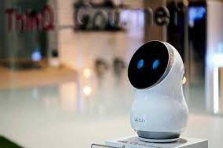 LG se une en la carrera de crear robots camareros